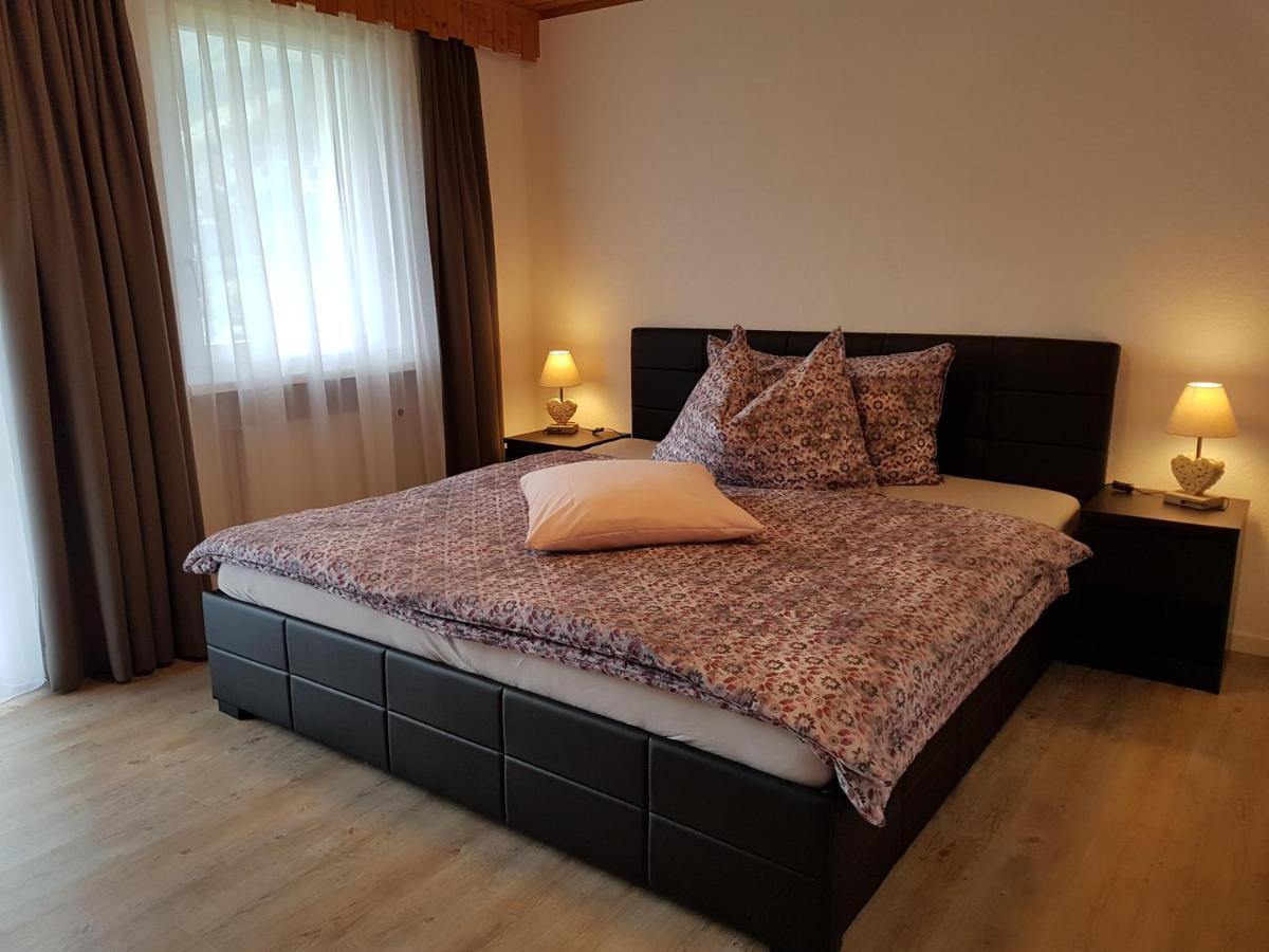 Chalet Schneevogul Grachen Bagian luar foto