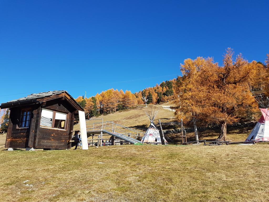 Chalet Schneevogul Grachen Bagian luar foto